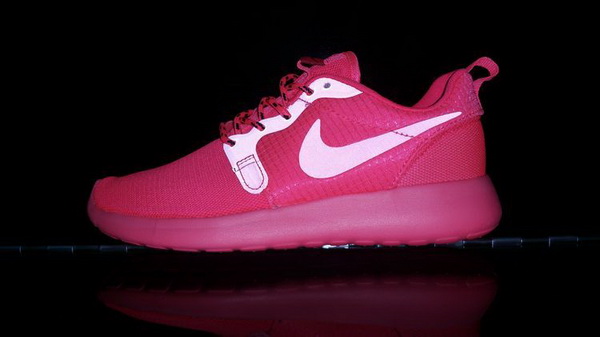 NIKE Roshe Run HYPERFUSE Women--103